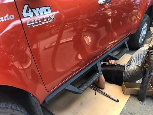 Доски бега оптового металла изготовителя OEM изготовленные на заказ, Адвокатуры шага тележки для Hilux LC NP300 Isuzu тритона